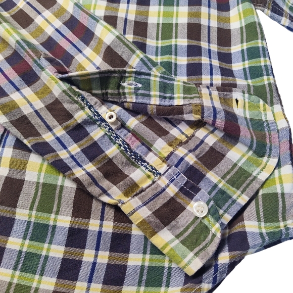 Old Navy Men's Slim Plaid Oxford Button Down Size Medium Coffee Grounds Mended - Picture 4 of 9
